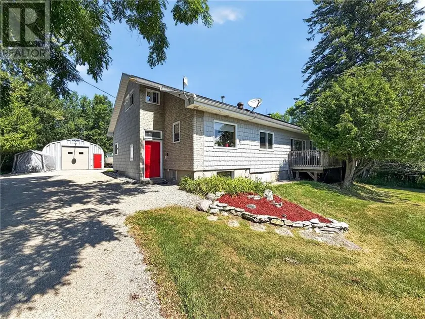 Detached at 40 Younge Street, Kagawong, Manitoulin Island