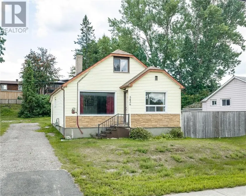 Detached at 3426 Falconbridge Highway, Garson