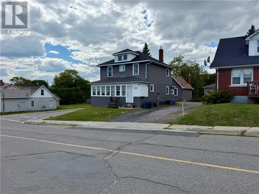 Detached at 231 Whittaker & 408 Isabel, Sudbury