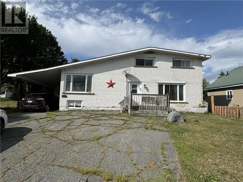 Detached at 629 HWY 64, Alban