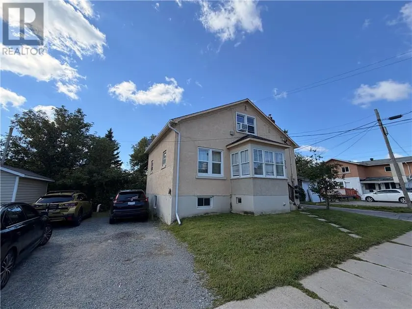 Multiplex at 373 Isabel Street, Sudbury