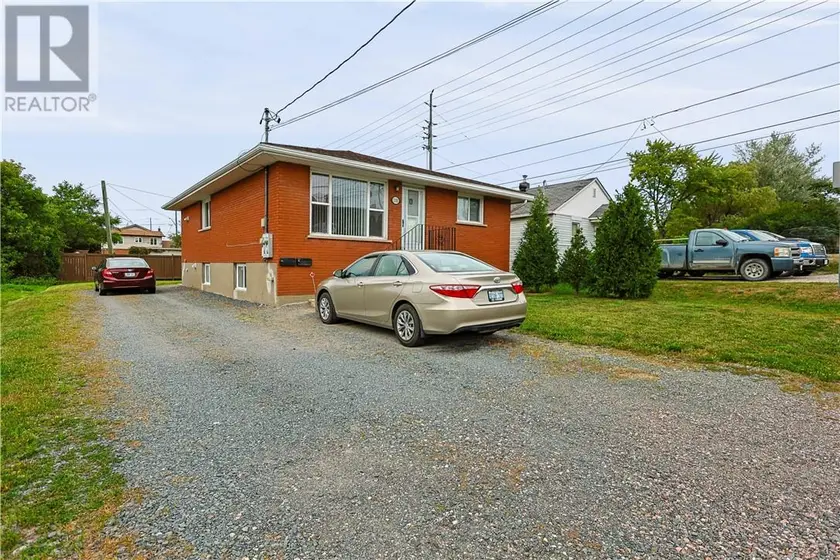 Multiplex at 1133 Martin Avenue, Greater Sudbury