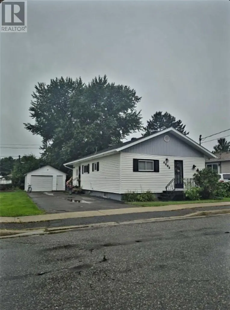 Detached at 4405 NOTRE DAME AVE, Sudbury