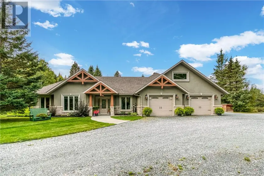 Detached at 5119 Desmarais Road, Hanmer