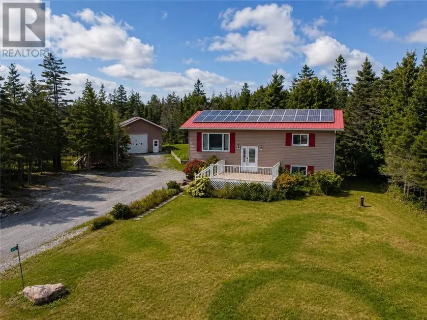 Detached at 35 Ducks Bay Road, South Bay Mouth