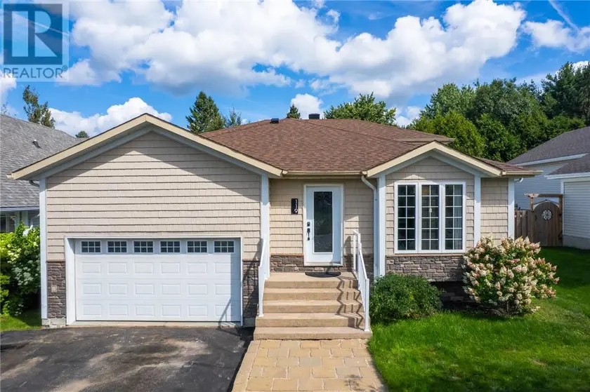 Detached at 119 Watson Court, Garson
