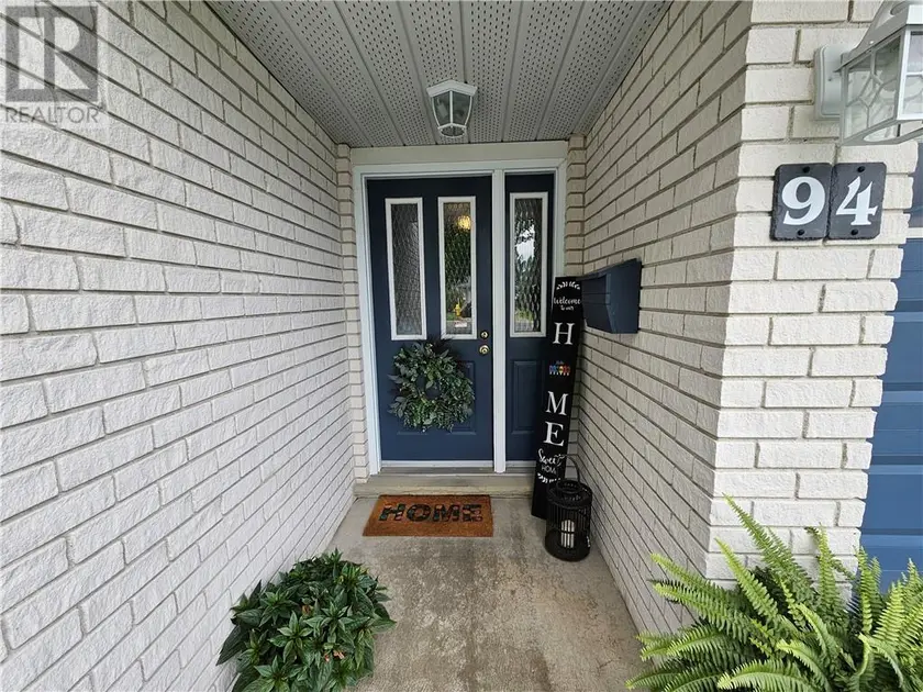 Detached at 94 Renee Crescent, Garson