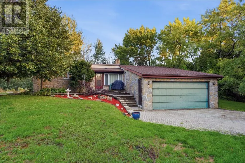 Detached at 2124 Salo Road, Sudbury