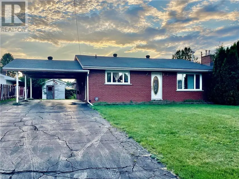 Detached at 7 Falcon Crescent, Chelmsford