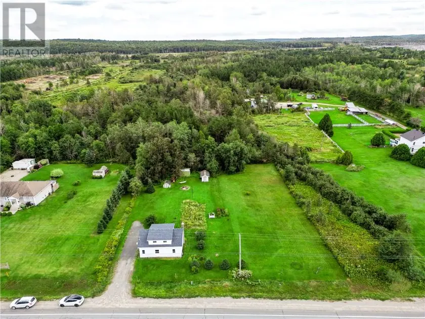 Detached at 911 Radar Road, Hanmer