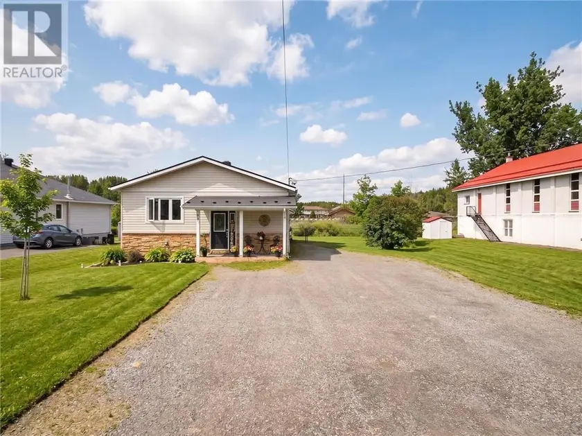 Detached at 94 Hill Street, Wahnapitae