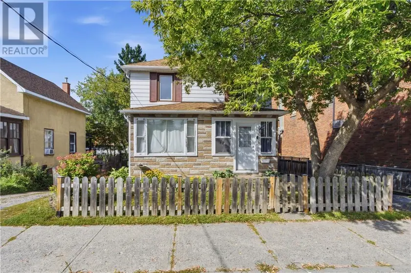 Detached at 65 Eyre Street, Sudbury