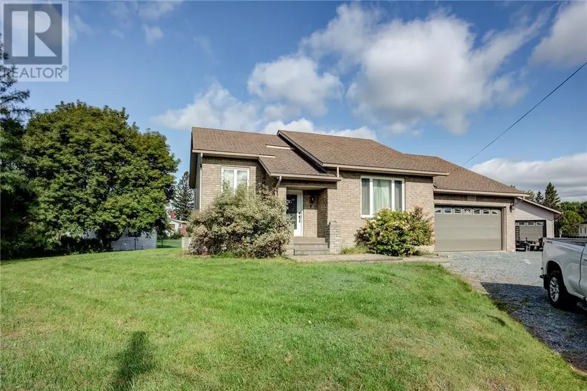 Detached at 1492 Labelle Street, Val Therese