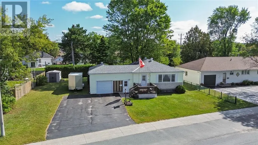 Detached at 380 Avery Drive, Espanola
