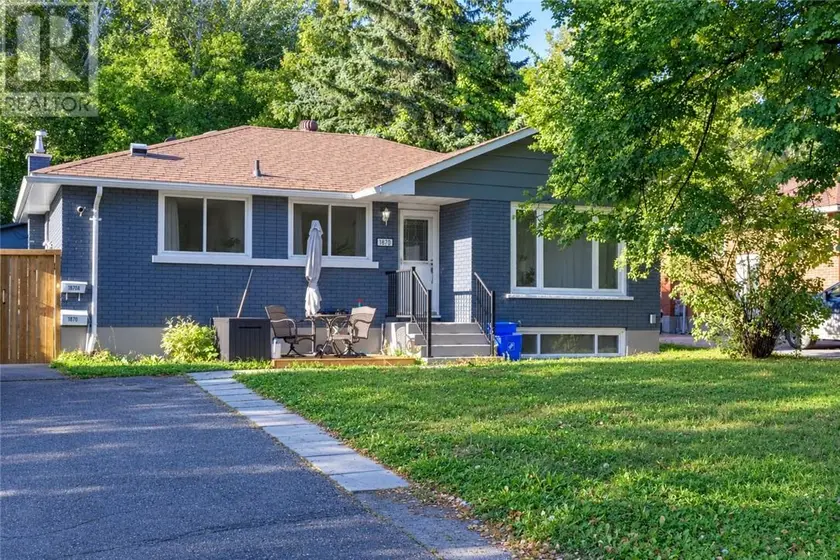Detached at 1870 Courtland, Sudbury