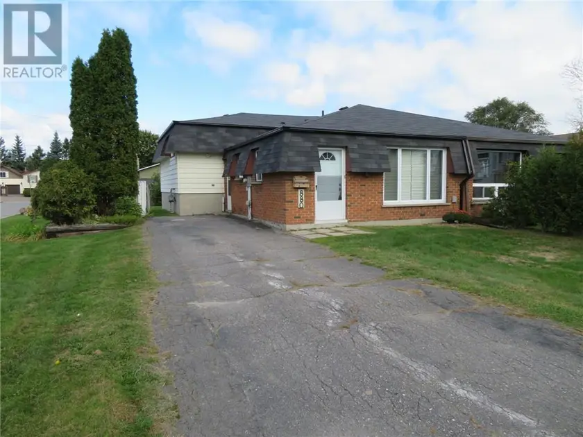 Detached at 880 Woodbine Avenue, Sudbury