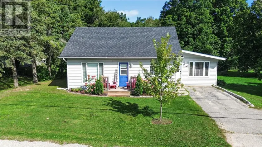 Detached at 6198 King Street, Mindemoya, Manitoulin Island