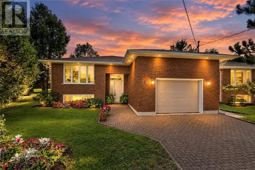 Detached at 39 Countryside Drive, Sudbury