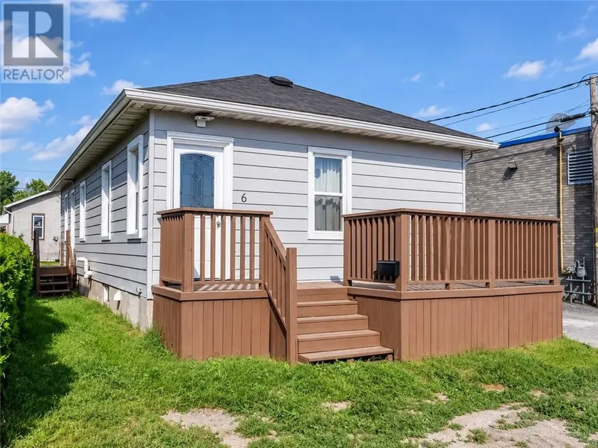 Multiplex at 6 & 6A Quinn St, Greater Sudbury