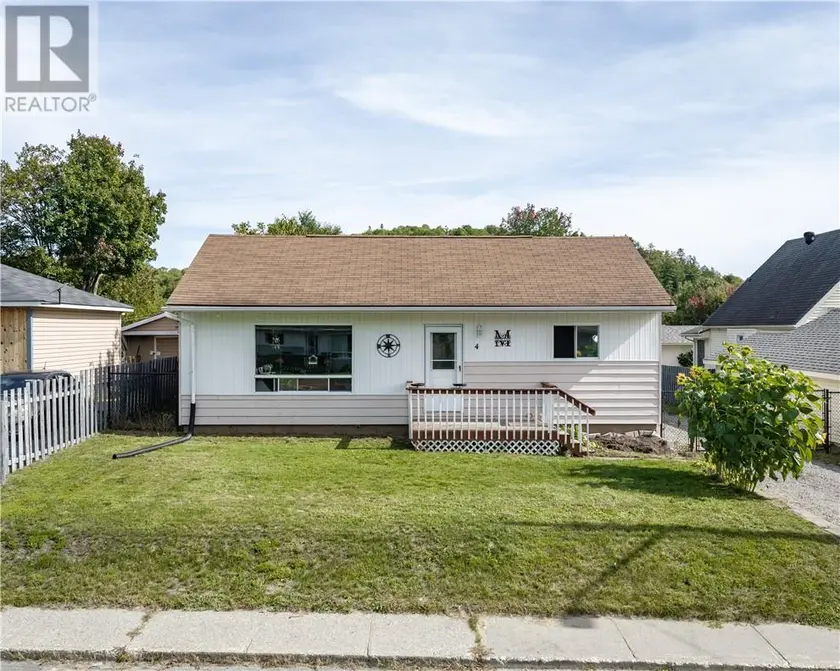Detached at 4 Campbell Street, Onaping