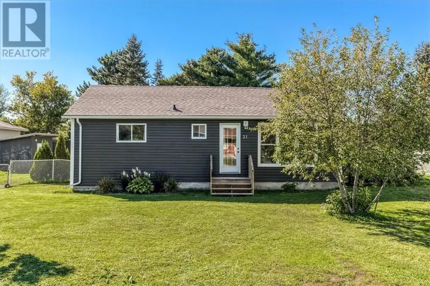 Detached at 21 Roberta Avenue, Dowling
