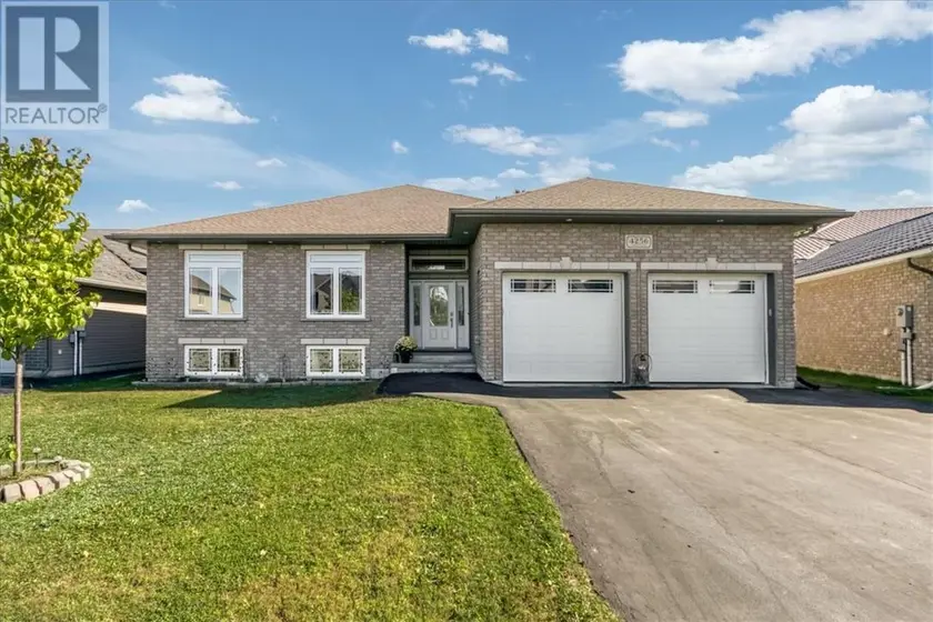 Detached at 4256 Heritage Drive, Hanmer