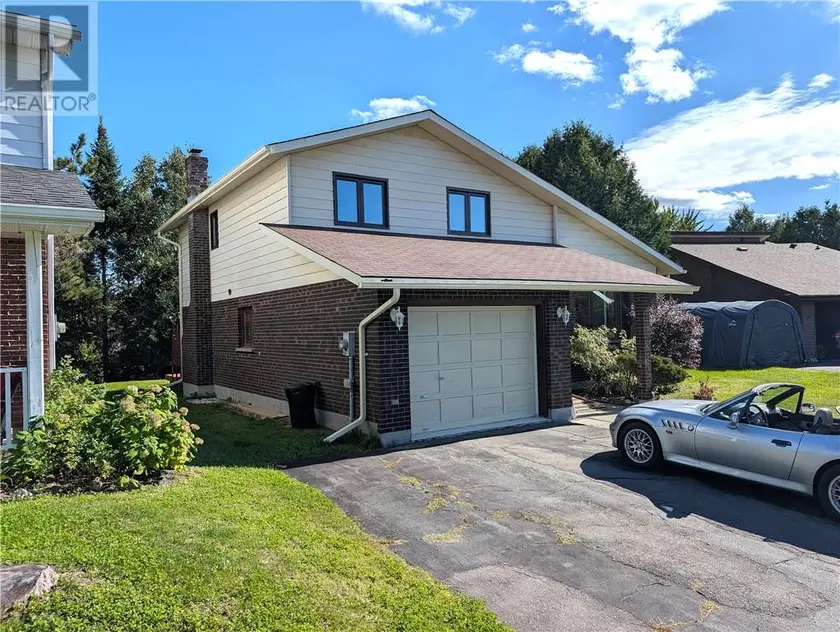 Detached at 587 Jupiter Court, Sudbury
