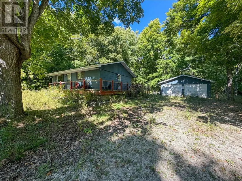 Detached at 16 Bastien Road, Mindemoya, Manitoulin Island