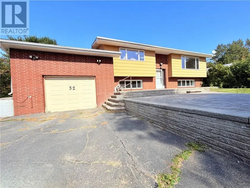 Detached at 52 Young, Webbwood