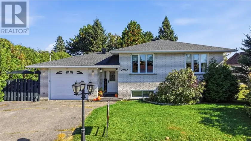Detached at 4484 Carl Street, Hanmer