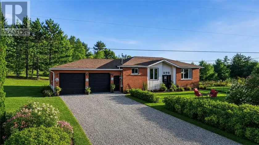Detached at 150 LANGLOIS Road, St. Charles