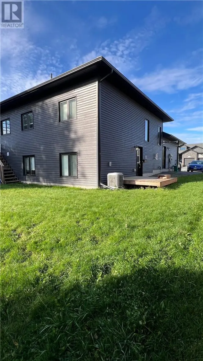 Detached at 148 Hollybrook Crescent Unit# Lower, Azilda