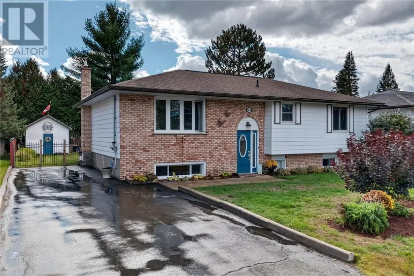 Detached at 1699 Harry Street, Val Caron