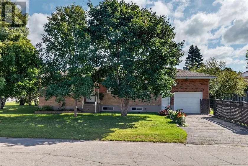 Detached at 20 Coulson Street, Capreol