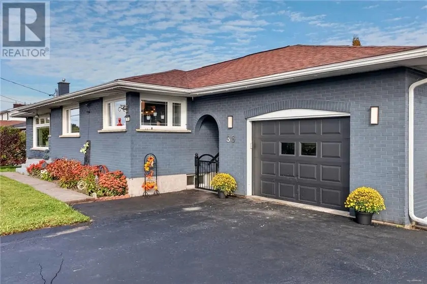 Detached at 36 EDWARD Avenue, Chelmsford