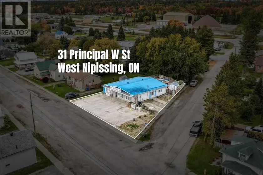 Detached at 31 Principale Street W