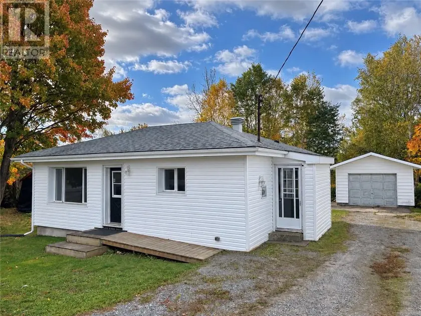 Detached at 1581 Lakeshore Drive, Val Caron