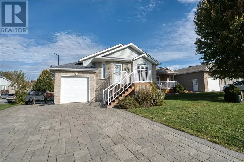 Detached at 6 Ashgrove, Garson