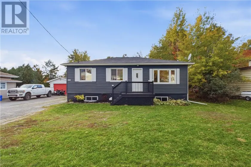 Detached at 1241 Rideau Street, Sudbury