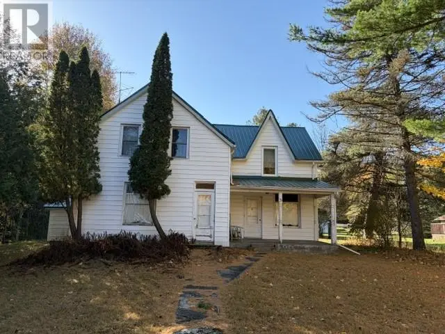 Detached at 3 Park Street, Gore Bay
