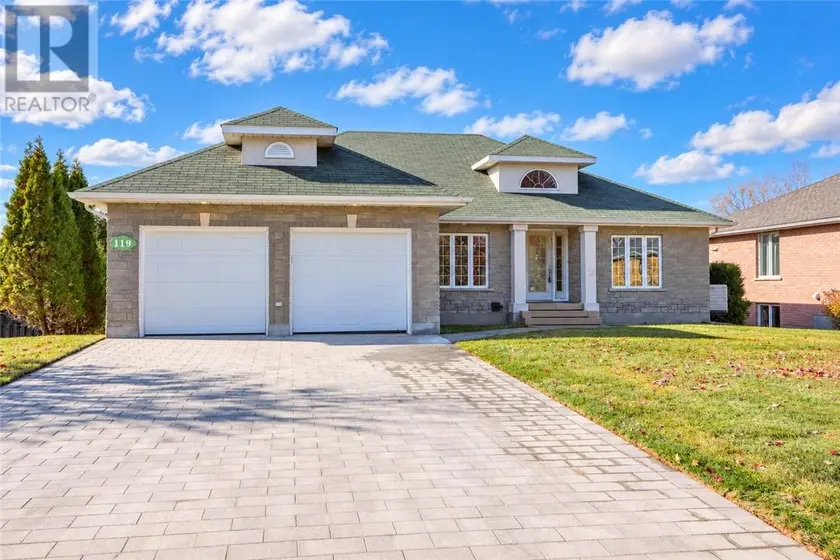 Detached at 119 Merrygale Dr, Sudbury