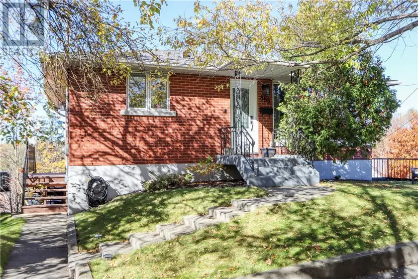 Detached at 885 Adelaide Street, Sudbury