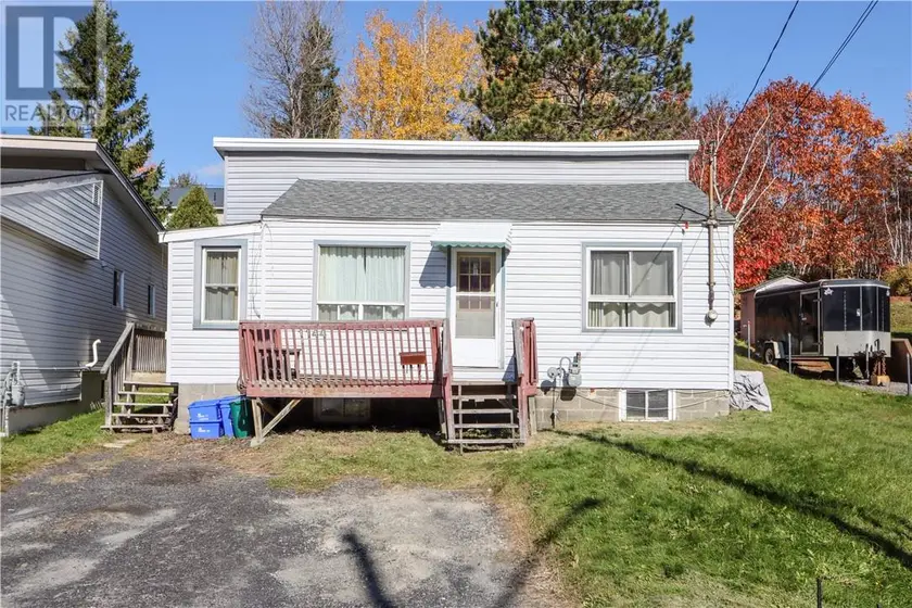 Detached at 1144 Lonsdale, Sudbury