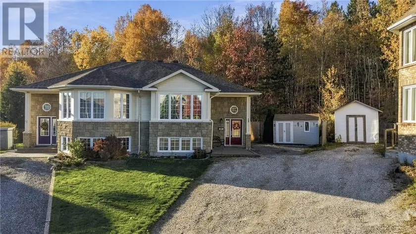 Detached at 198 AMBERDALE Court, Sudbury