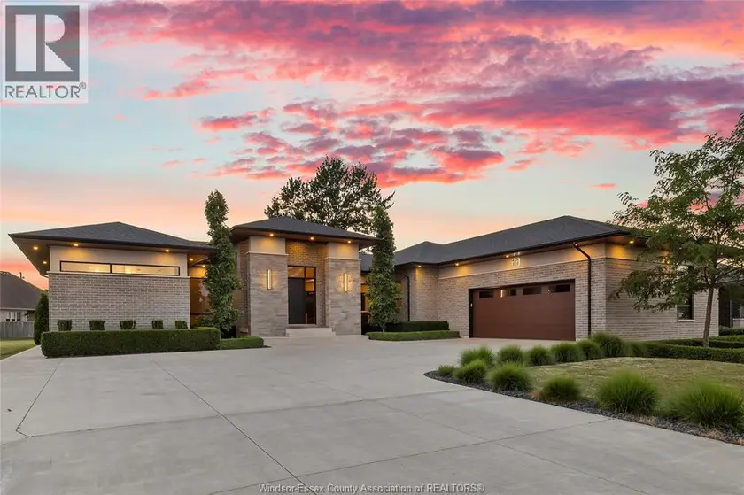 Detached at 11 DESTINY DRIVE, Leamington