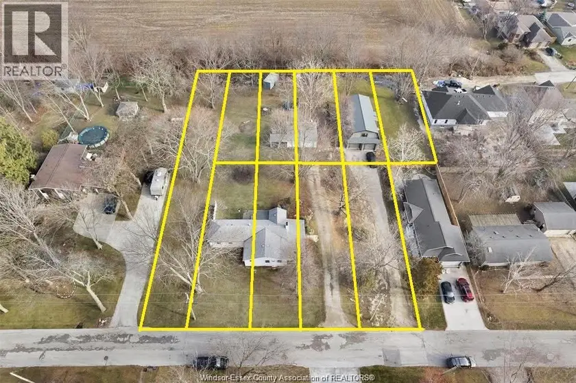 Detached at 942 ERIE AVENUE, Kingsville