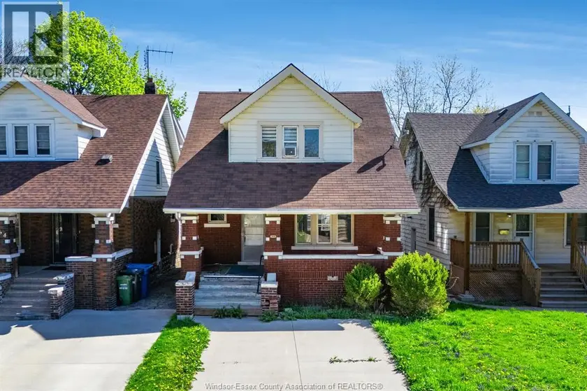 Detached at 366 Rankin, Windsor