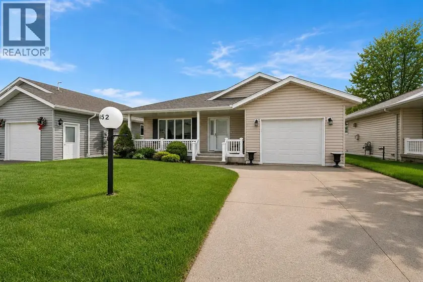 Detached at 5600 BLACKWELL Sideroad Unit# 452, Sarnia
