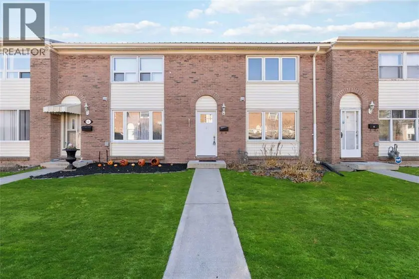 Townhouse at 885 Carleton PLACE Unit# 3, Sarnia