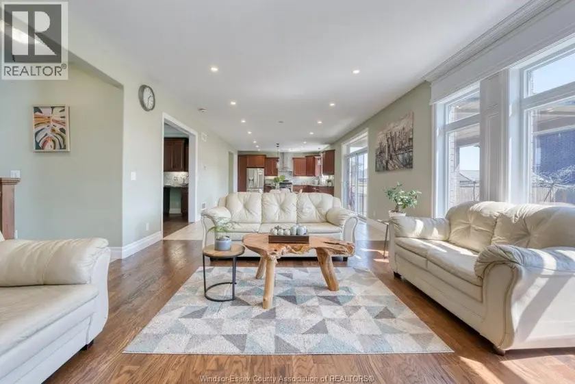 Detached at 525 MAGUIRE STREET, Windsor